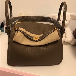 Meet your Posher, Annika